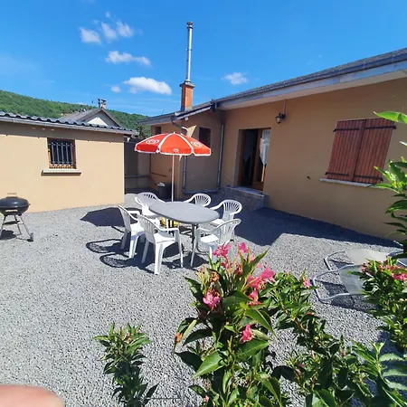 Gite Des Jardiniers Fumay Room photo